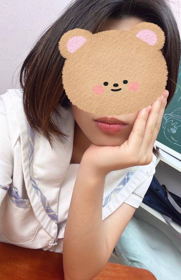 書くことがなくて困る〜😂出勤中です！