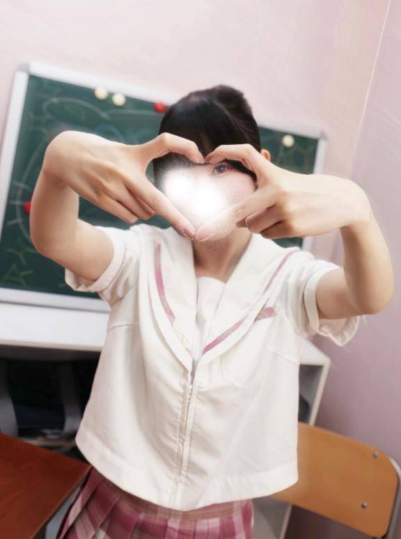 🎀 はじめまして♡21日に制服デビューします🎀