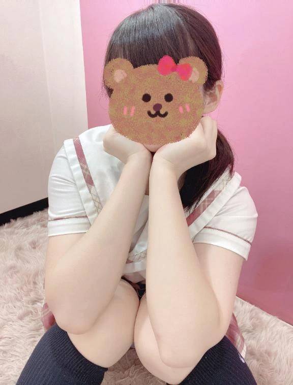 明日一緒に遊ぼ？♡