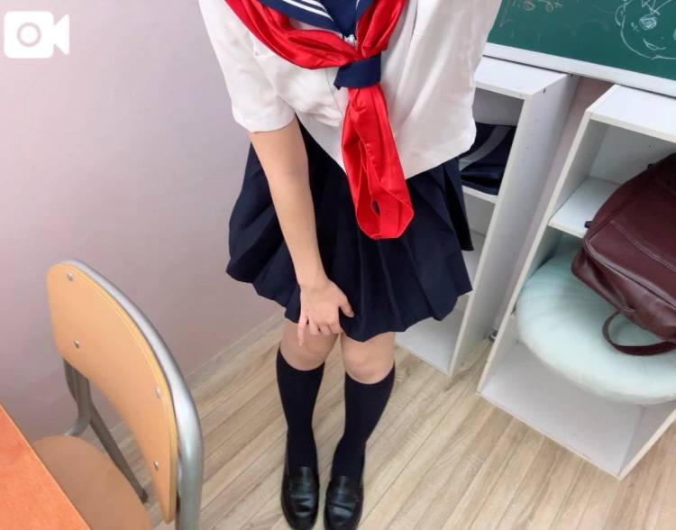 ひな（学園collection）