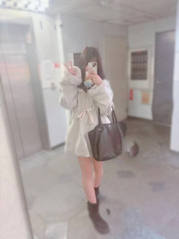 明日20時-23時で居ます♥︎🎀ᩙ