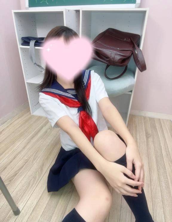 ひな（学園collection）