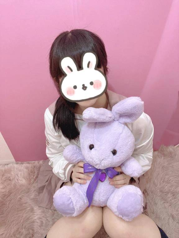 明日一緒に遊ぼ？♡