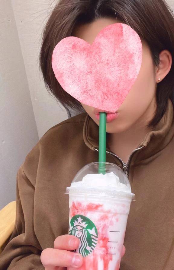 スタバ新作〜😚✨✨