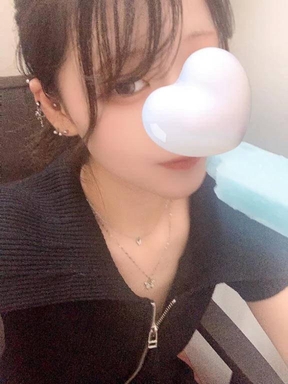 出勤しました〜🐈‍⬛‎🤍