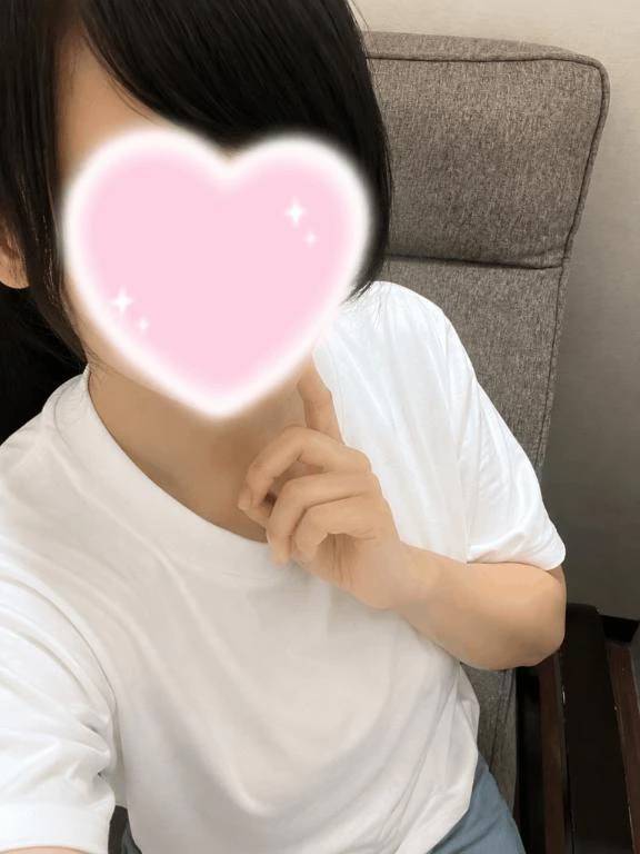 ♡明日15:00〜19:30出勤しますっ♡