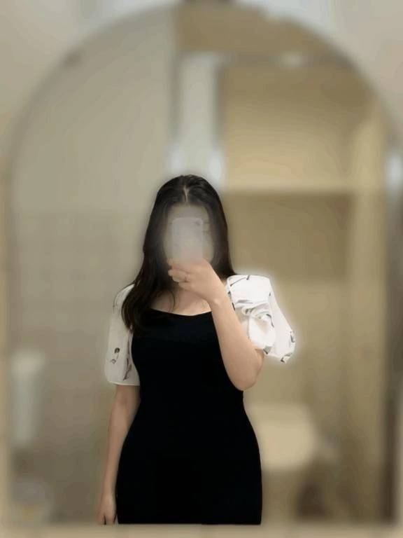 鏡の前で