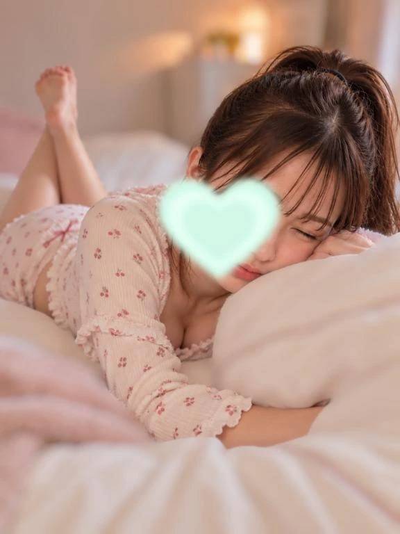 ねむねむなむなむ💤😪