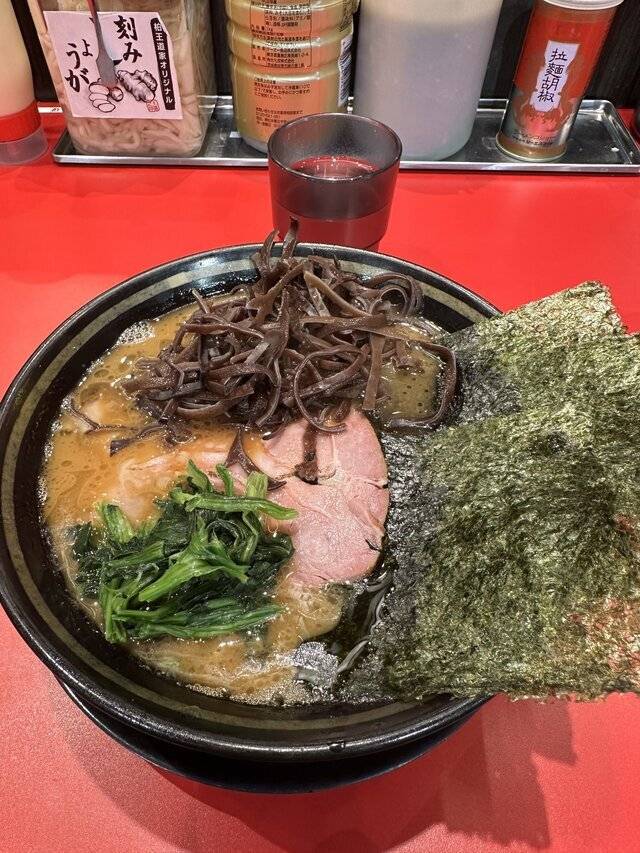 お腹すいて大好きなラーメン🍜👍🏻 ̖́-︎