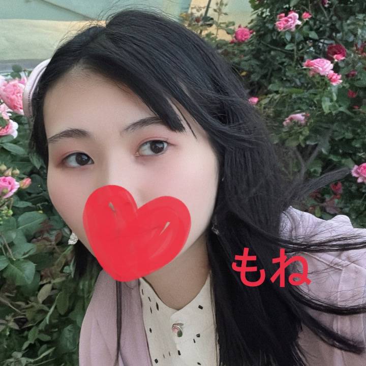 ?お花や緑の中で