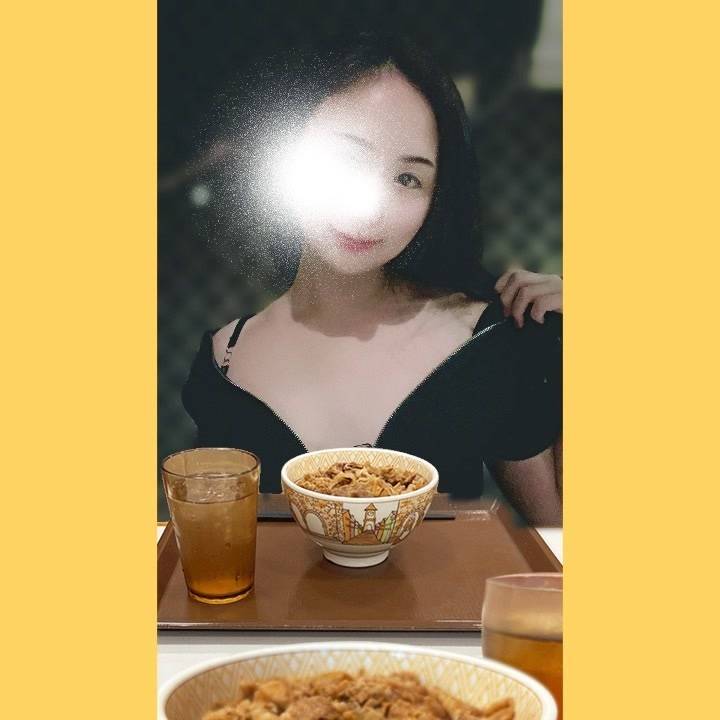 牛丼屋で「ごはんにする?それとも…」と様子のおかしな事を言い出すぼくの彼女