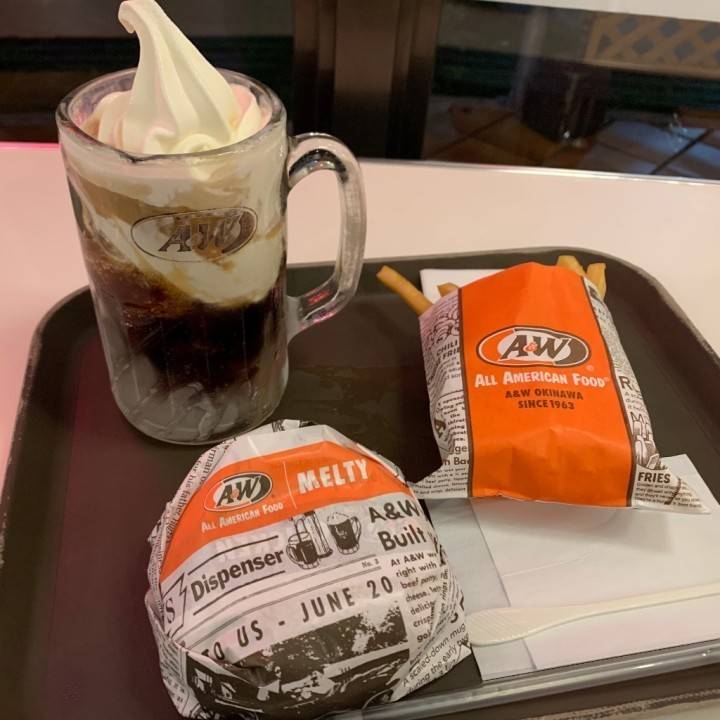 デカすぎ