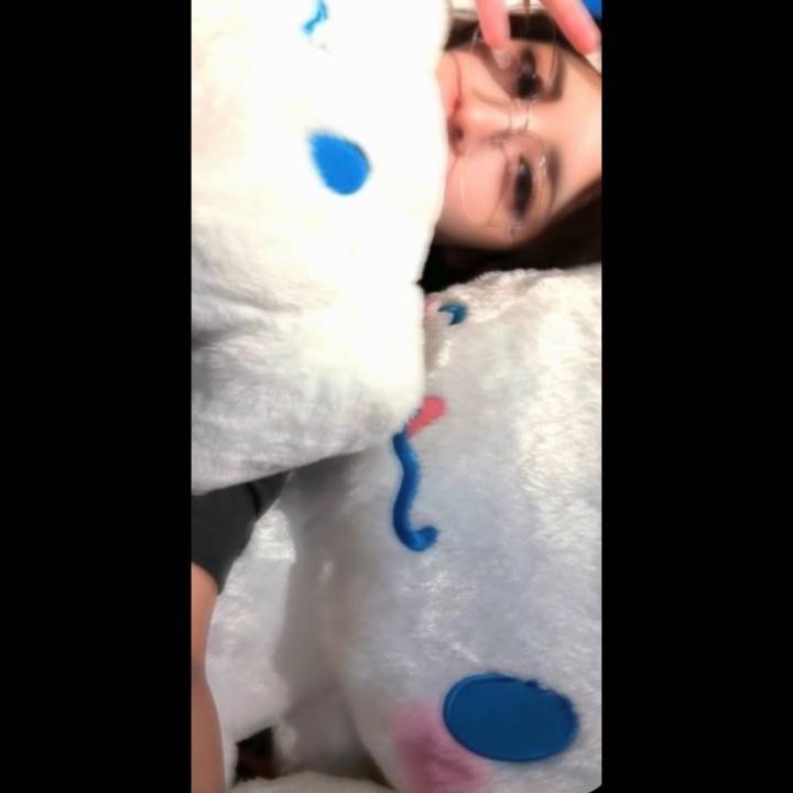 囲まれてます?
