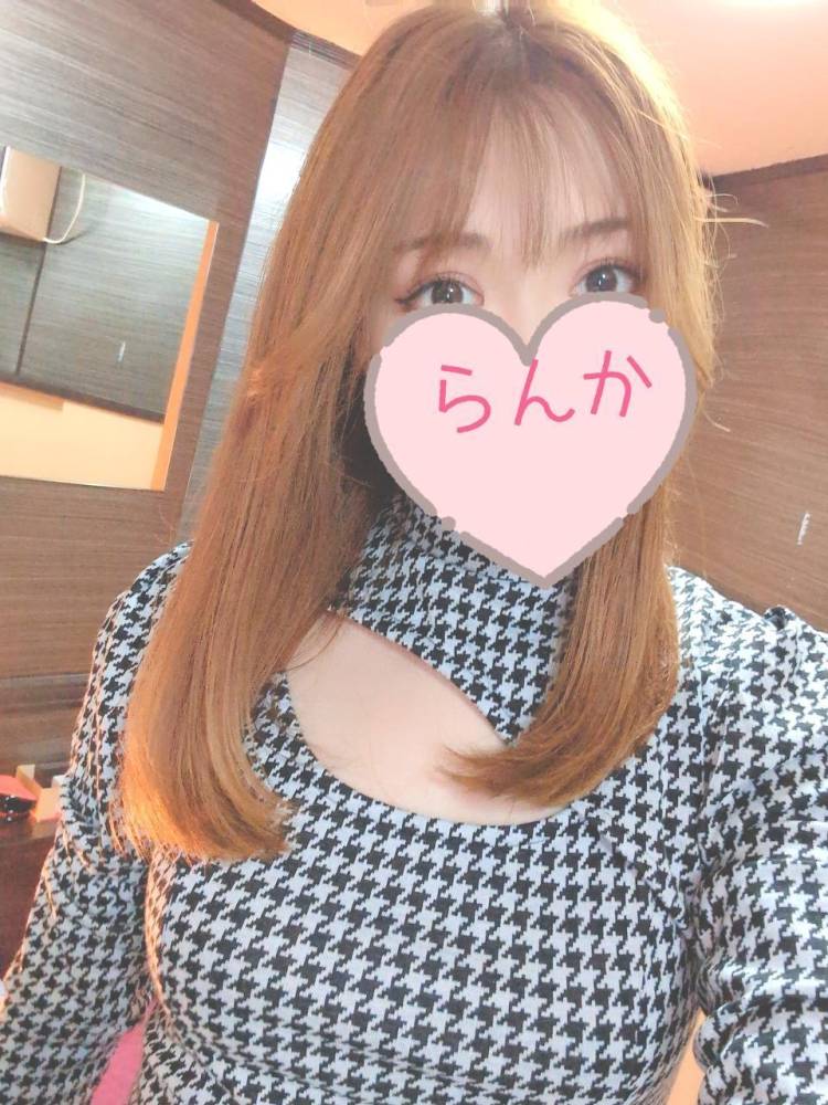 明日も１９時から😘