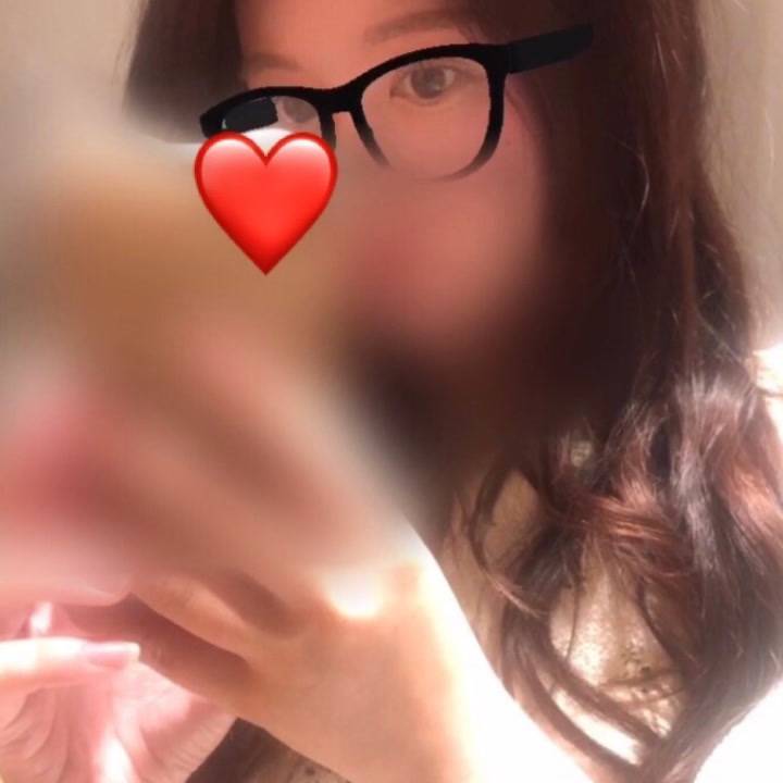 我慢⁝( `ᾥ´)⁝