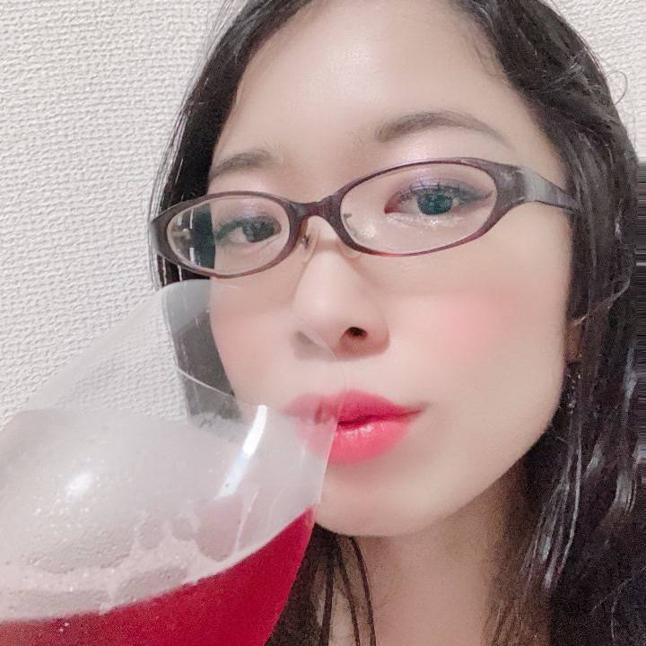 メガネはお好き？🍷