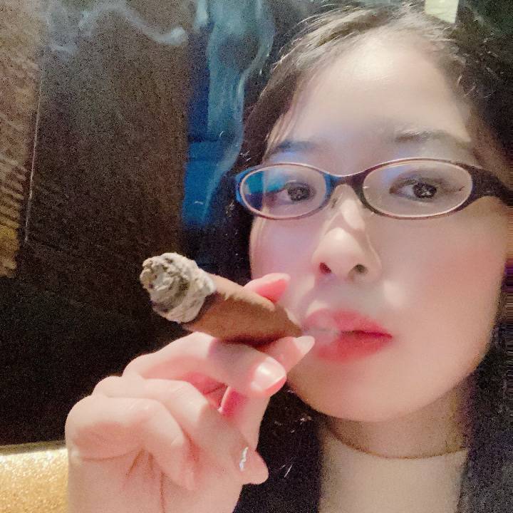 メガネ出勤します┏◎-◎┓✨