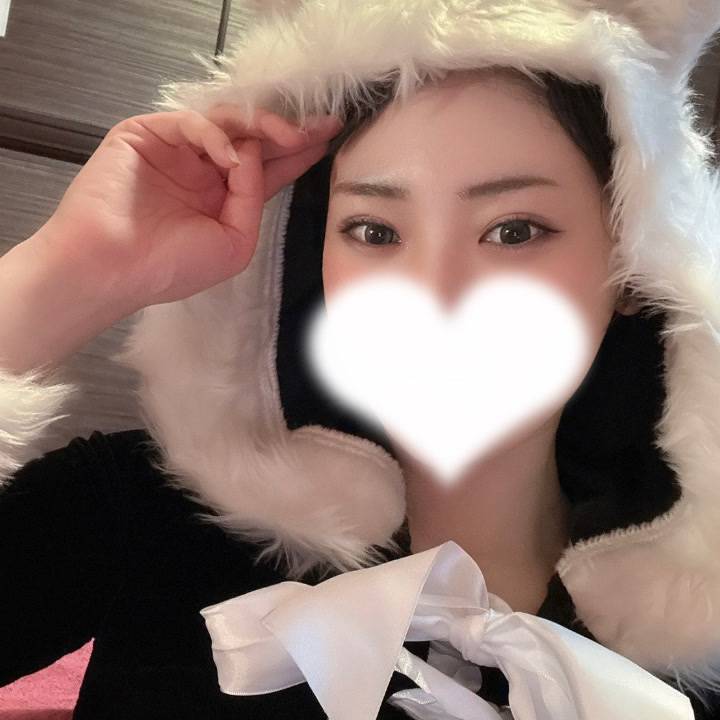 猫が猫のコスプレをした。