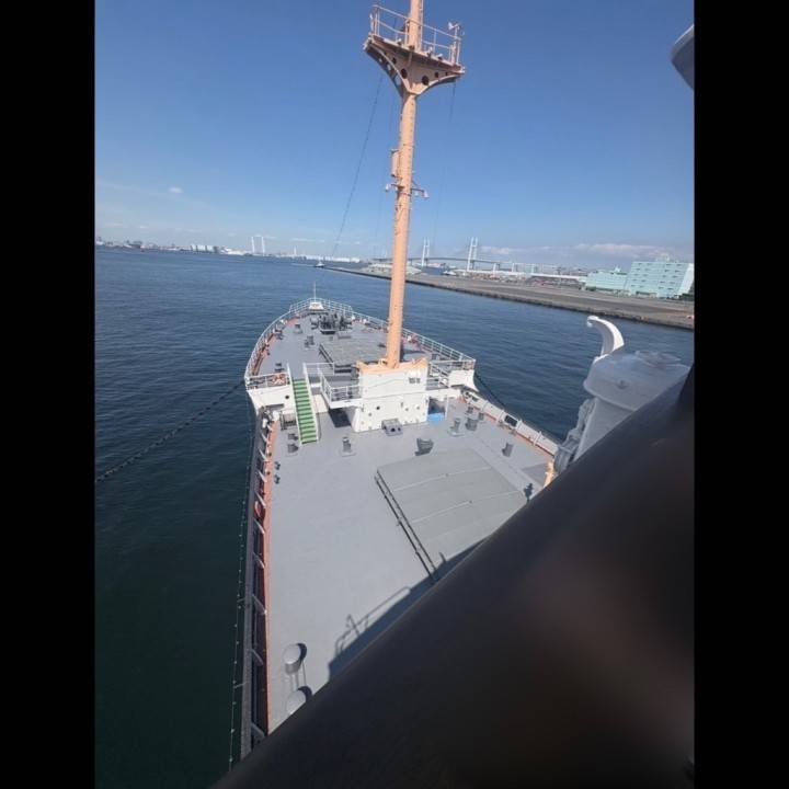 🚢💨