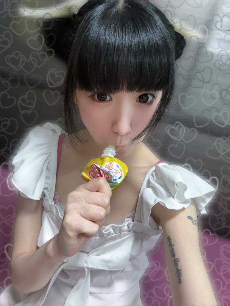 ばきゅーむばきゅーむ⊂(  ᴖ ̫ᴖ)⊃ ⊂(ᴖ ̫ᴖ  )⊃