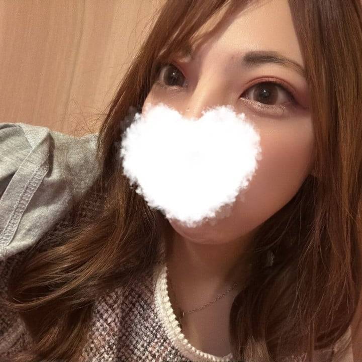 出勤してまーす♡