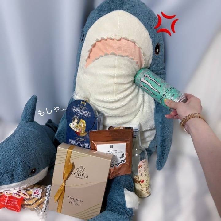 手ブ○