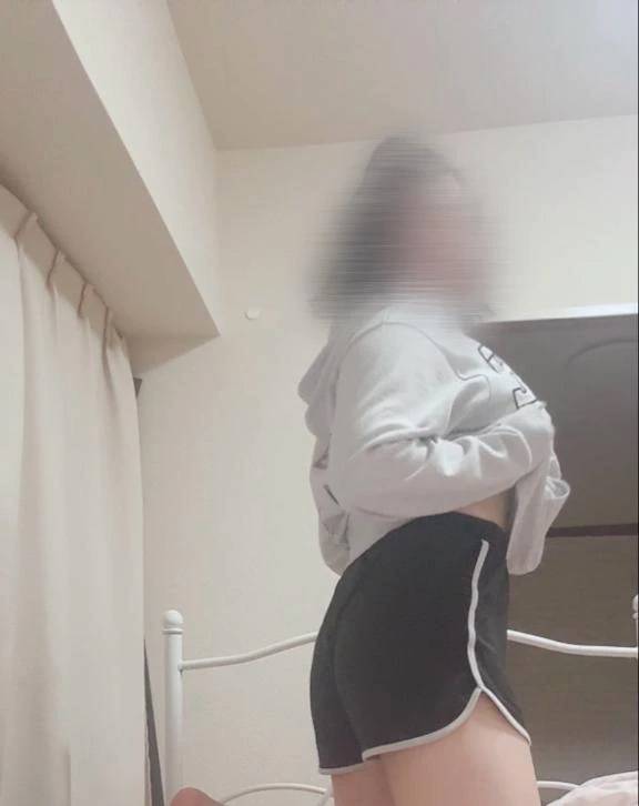 覗いてみる、？