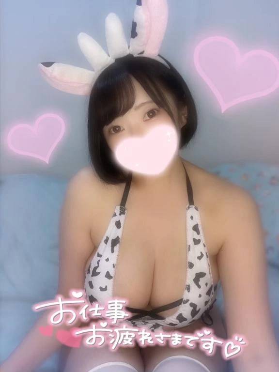 朝から下着の姿で🫣💦バタバタ