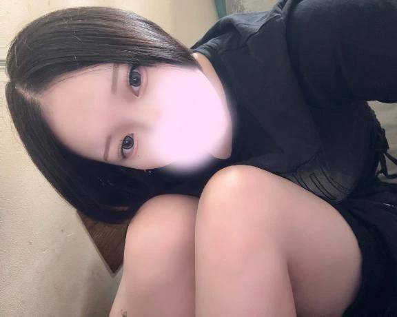 横👀