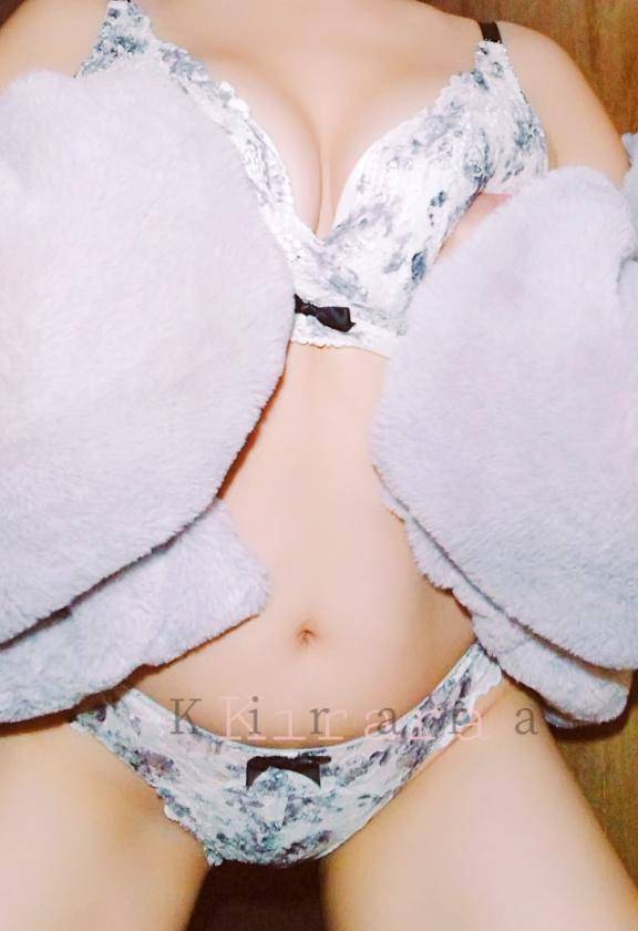 マスクを取るか眼球を取るか