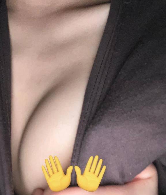 明日1/11(日)出勤❣️