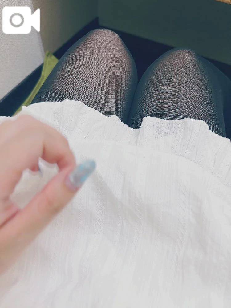 チラ見せ♡