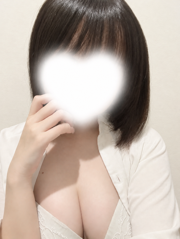 こんばんは！出勤してます！