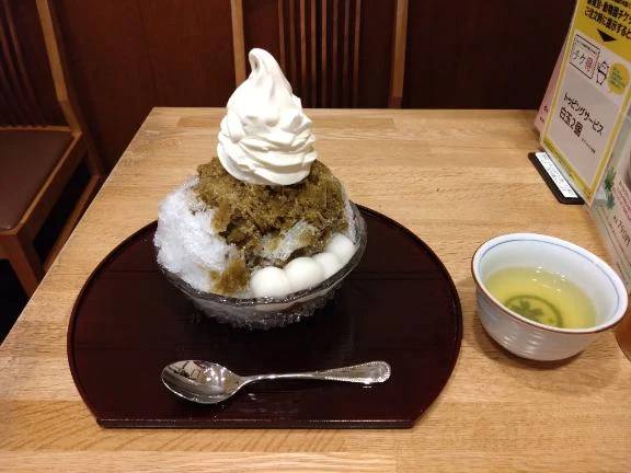 みはし　氷ほうじ茶ソフトクリームトッピング