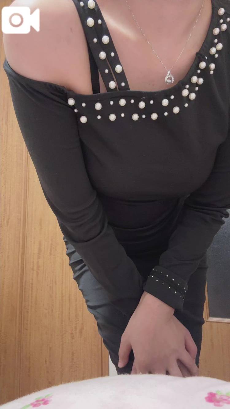 久しぶりの動画🌺るり🌺