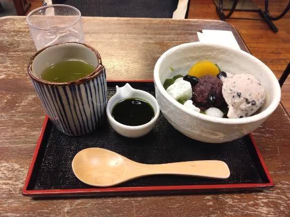 時屋　抹茶あんみつ