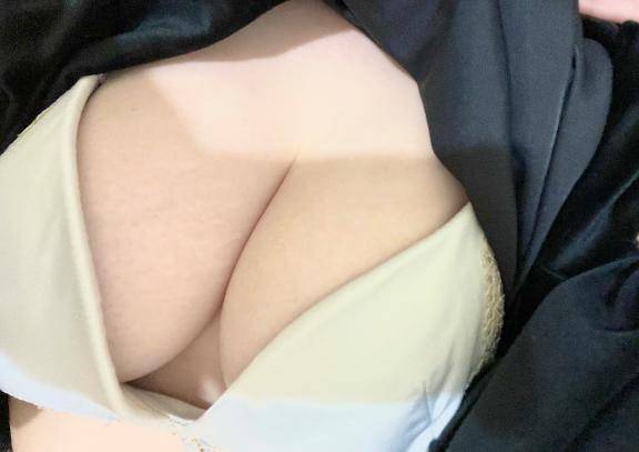 こんばんは（  •̀  ̫ -︎︎  ） ੭
