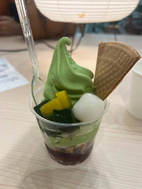 べろを上あごに？