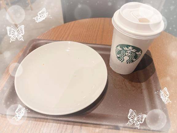 🥐食べる前に撮る(*´-`)