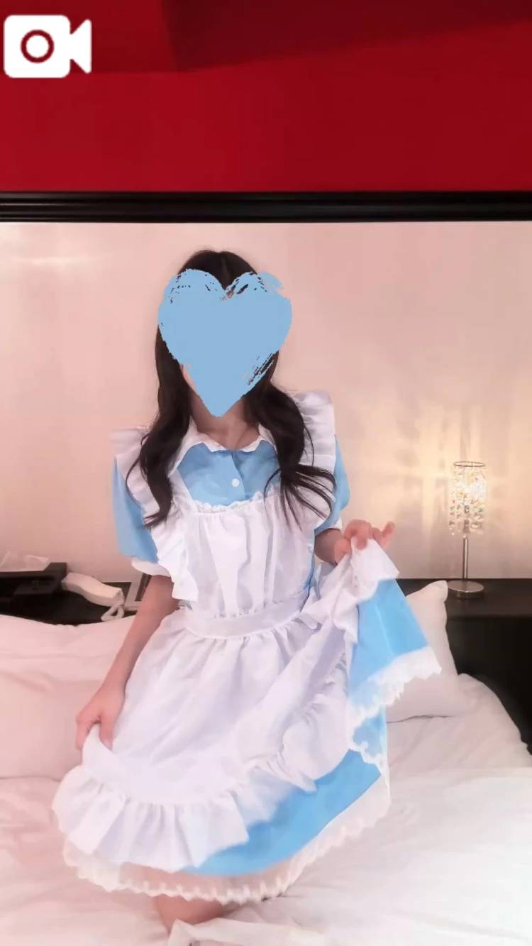 あやのメイド姿、どうかな？😖