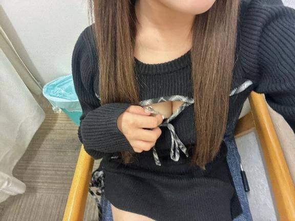 見えちゃうおよふく