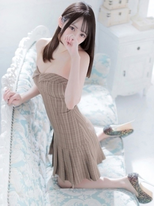 えみり（しろうと娘）