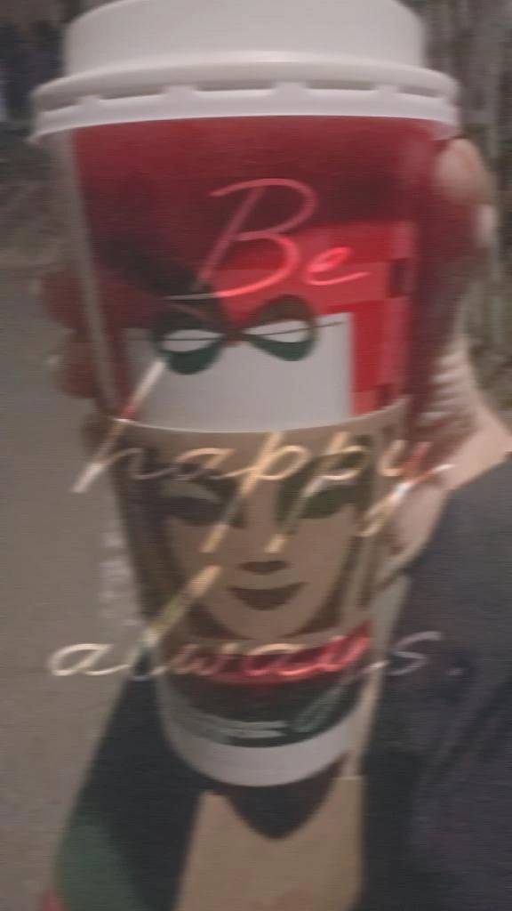 🕊️🤍かーいーふーく🤍🕊️