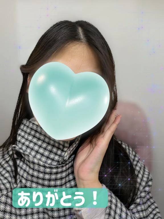 しおり(チェックイン素人専門大人女子)