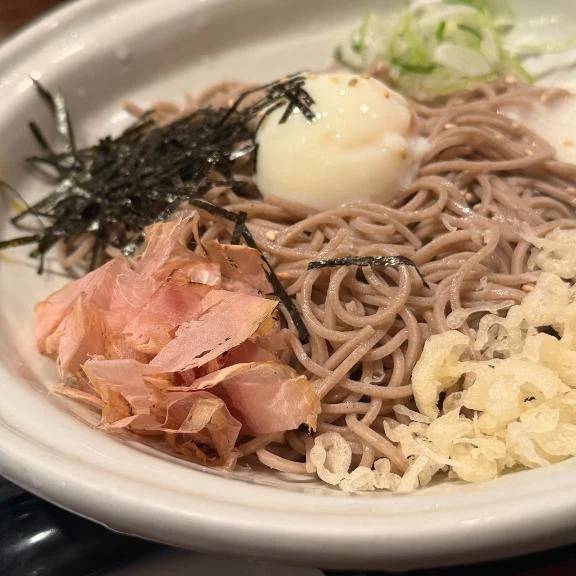 もぐもぐ