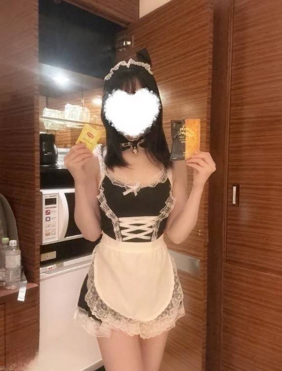 Would you like coffee or tea ?