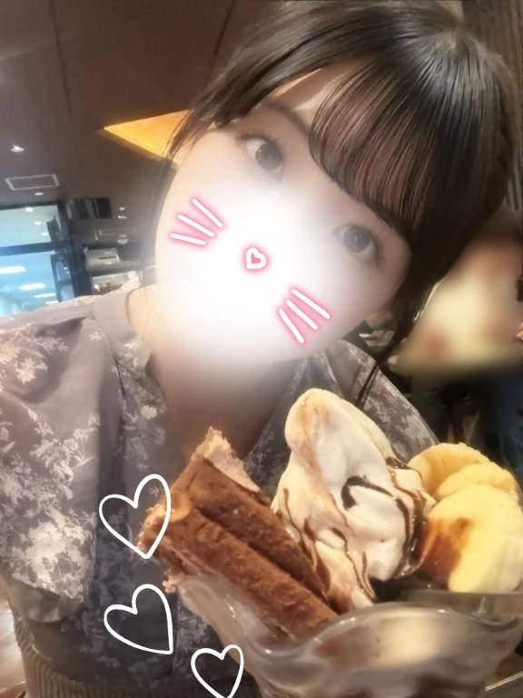チョコバナナパフェ🍌を食べながらカレーパンの話をしましょう🥐