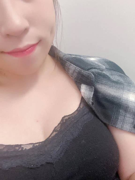 かおる(チェックイン素人専門大人女子)