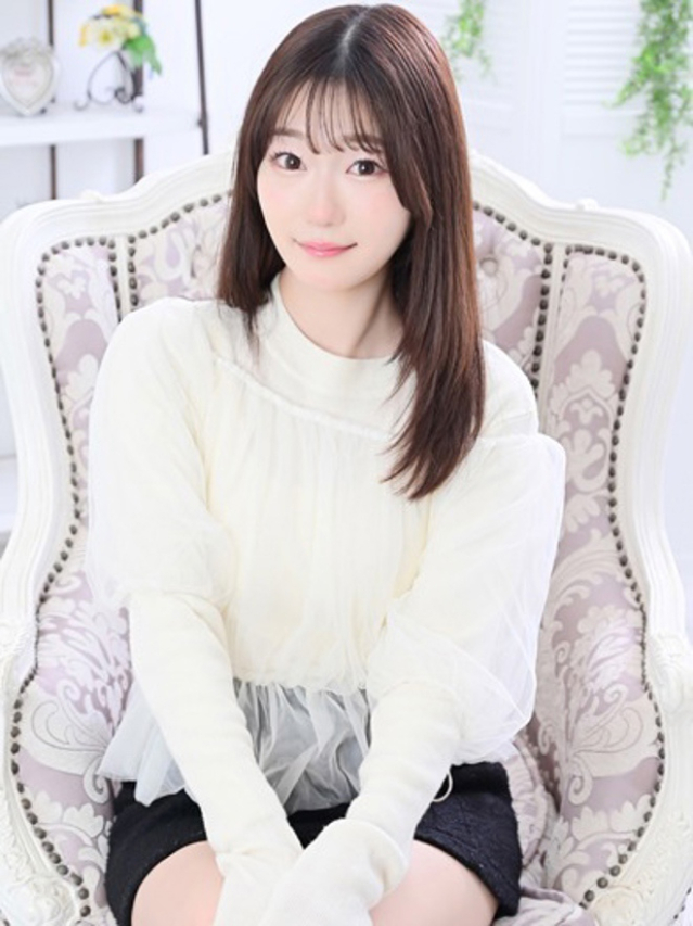 もも（チェックイン素人専門大人女子）