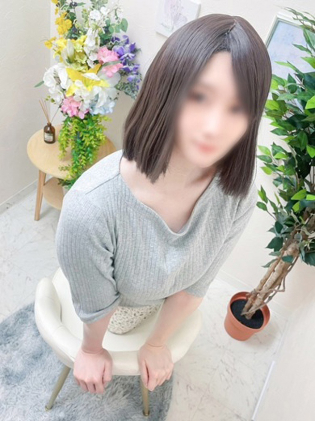 ことね（チェックイン素人専門大人女子）